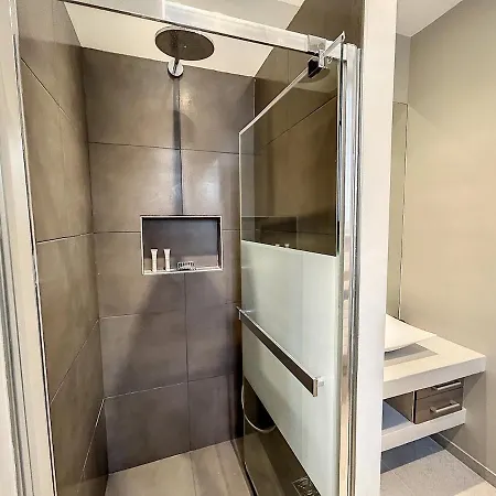 Executive - Particulier, 16 巴黎