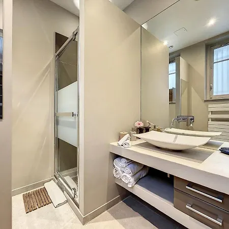 Executive - Particulier, 16 * 巴黎